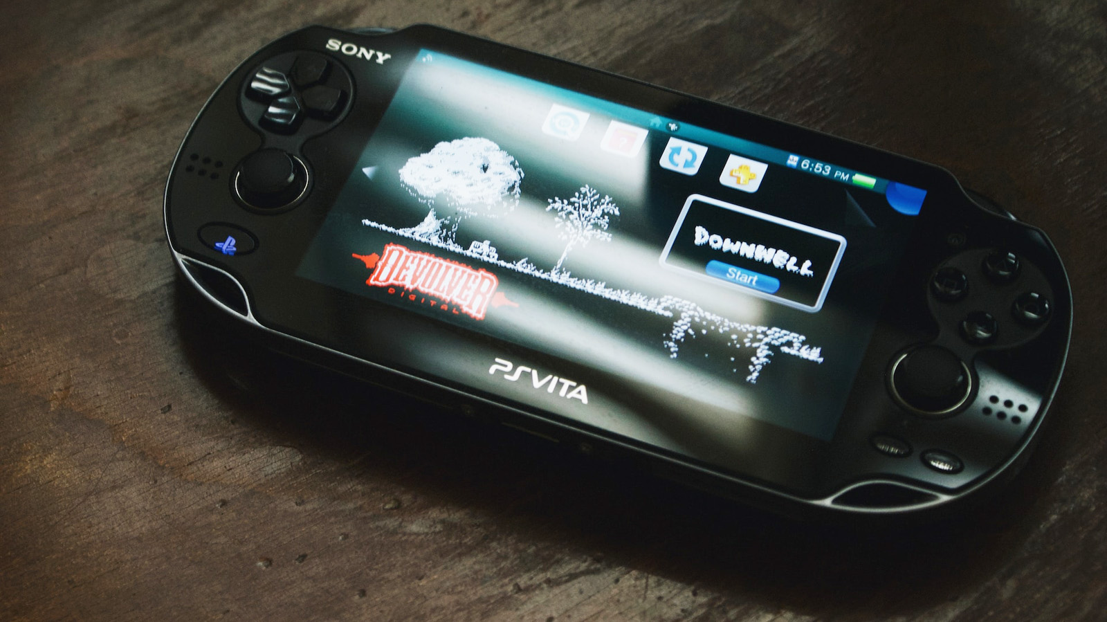 Sony's Next-Gen Handheld Console - Q-Lite